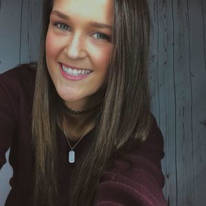 Meet your Posher, Delaney